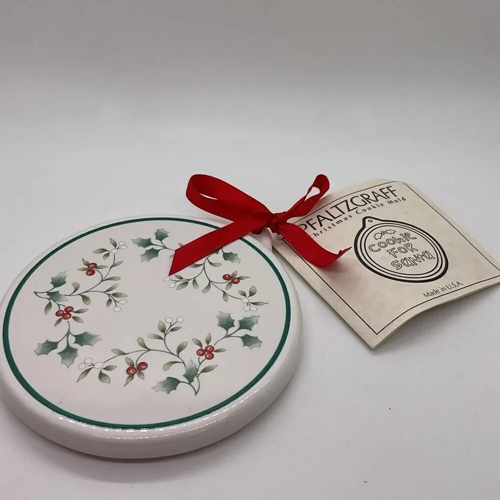 Pfaltzgraff Winterberry Cookies For Santa Cookie Mold